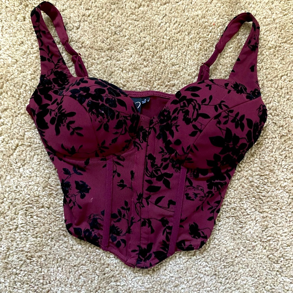 Detailed corset top